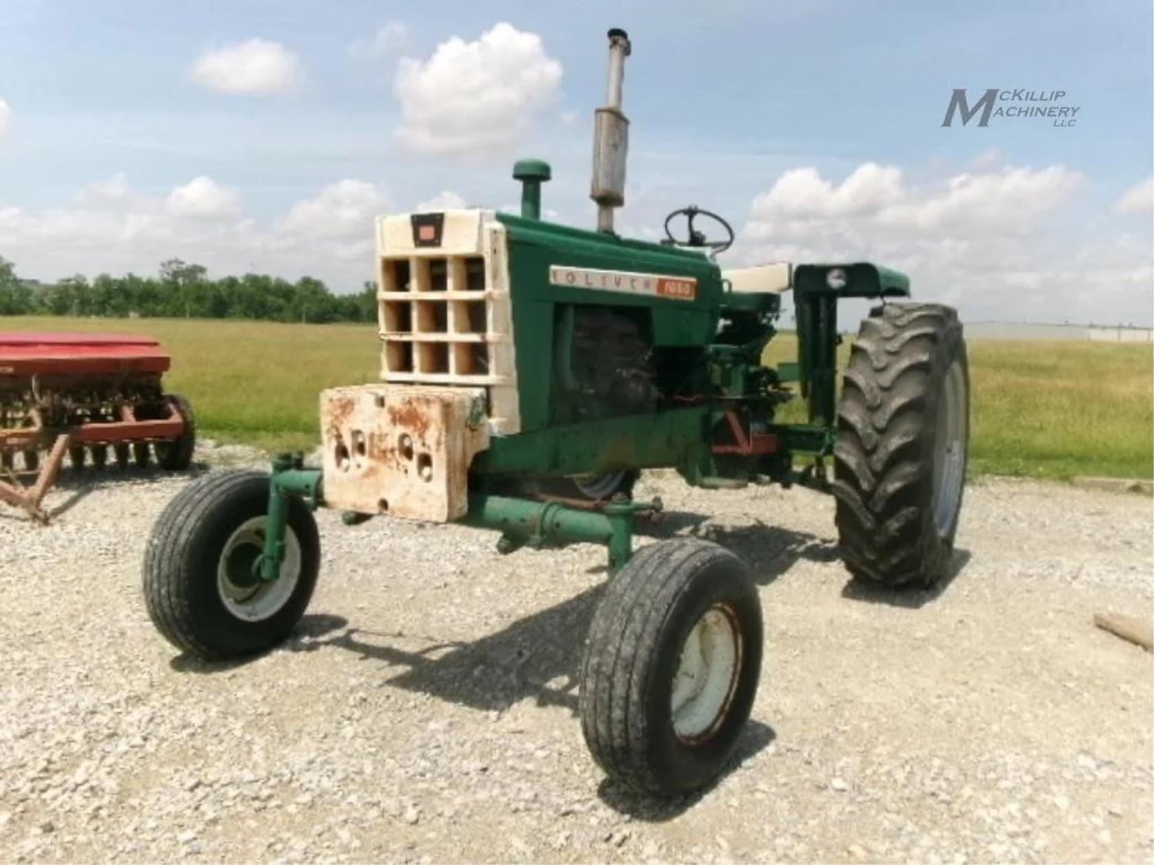 Oliver 1650 Equipment Image0