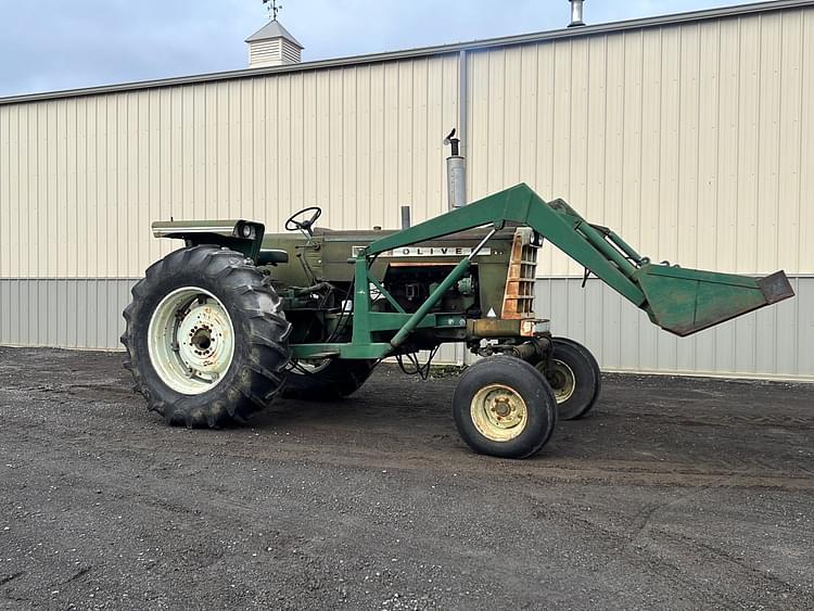 Oliver 1655 Equipment Image0