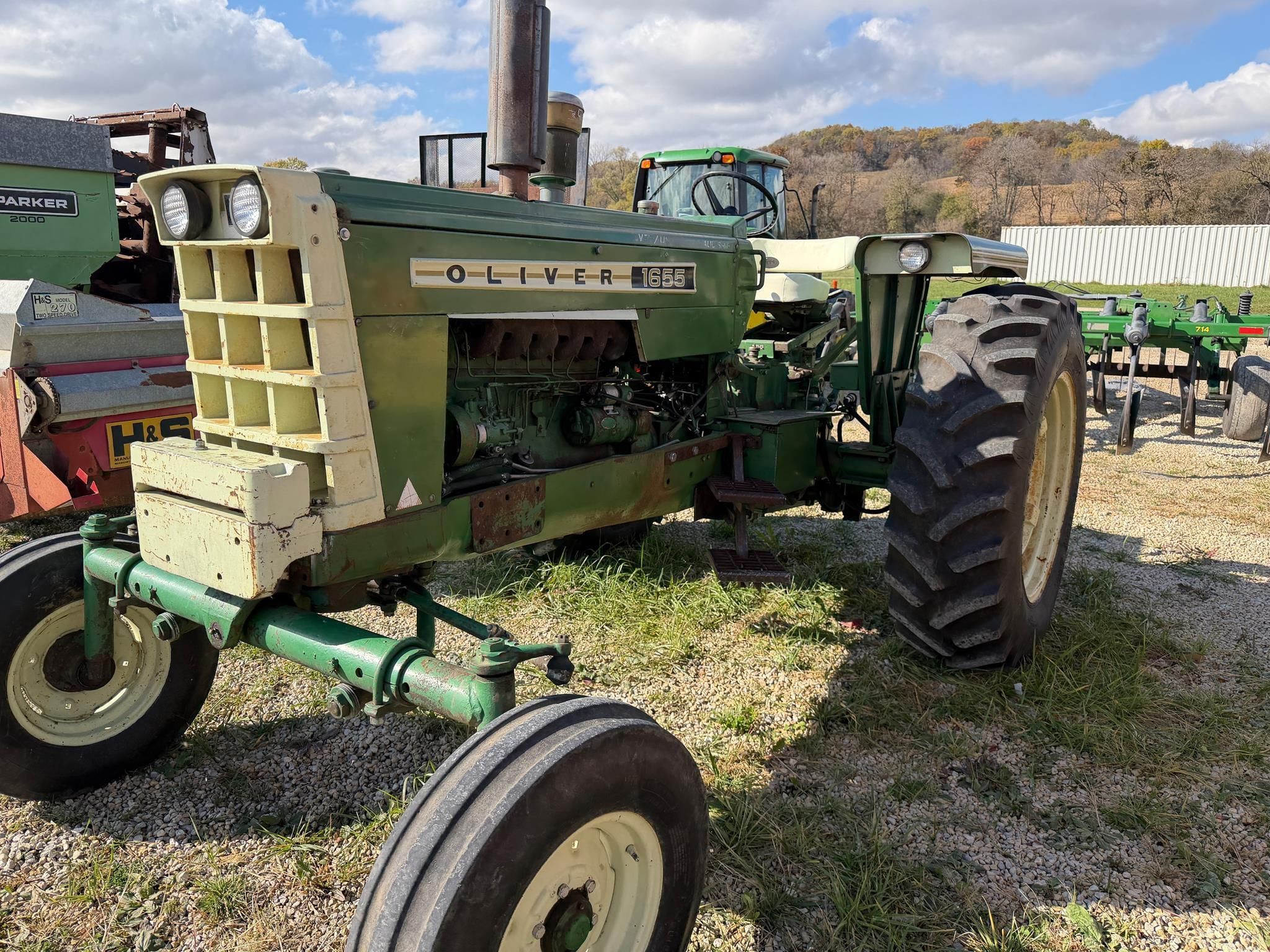 Oliver 1655 Equipment Image0