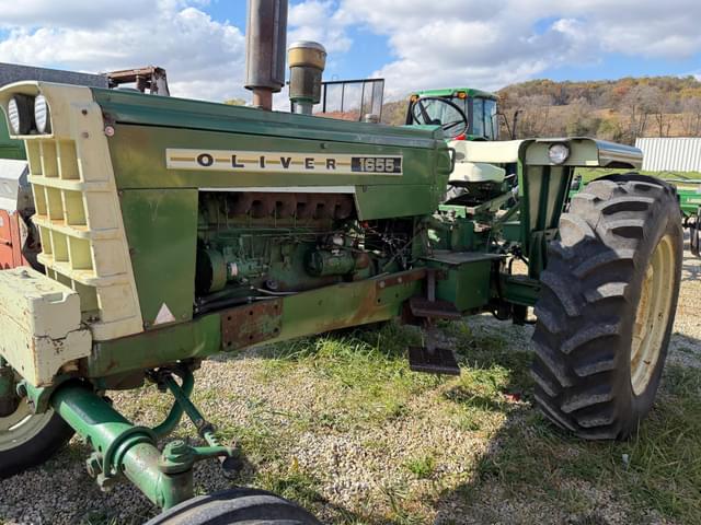 Image of Oliver 1655 equipment image 3