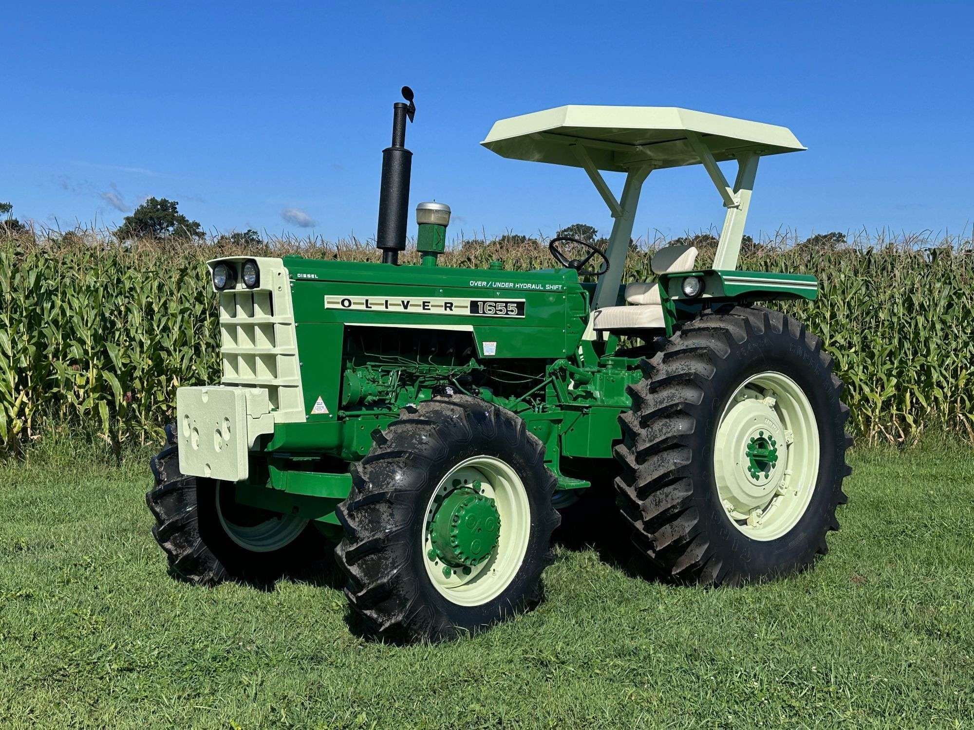 Oliver 1655 Equipment Image0