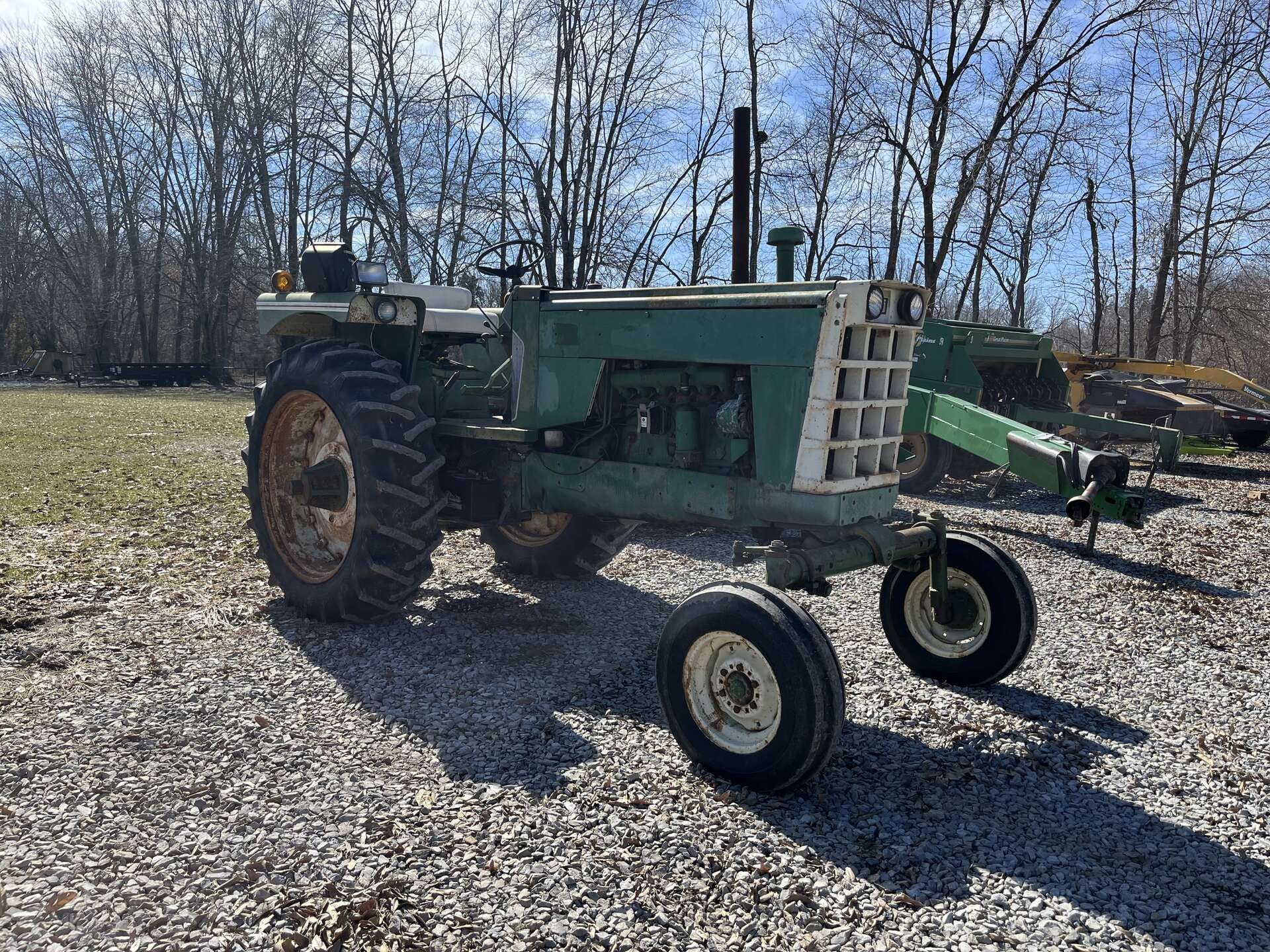 Oliver 1755 Equipment Image0