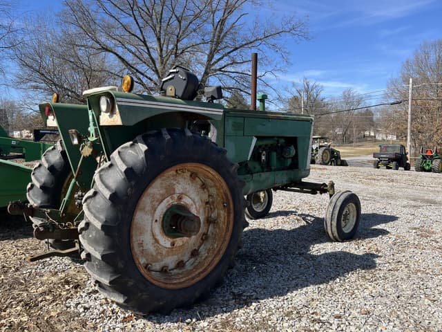 Image of Oliver 1755 equipment image 4