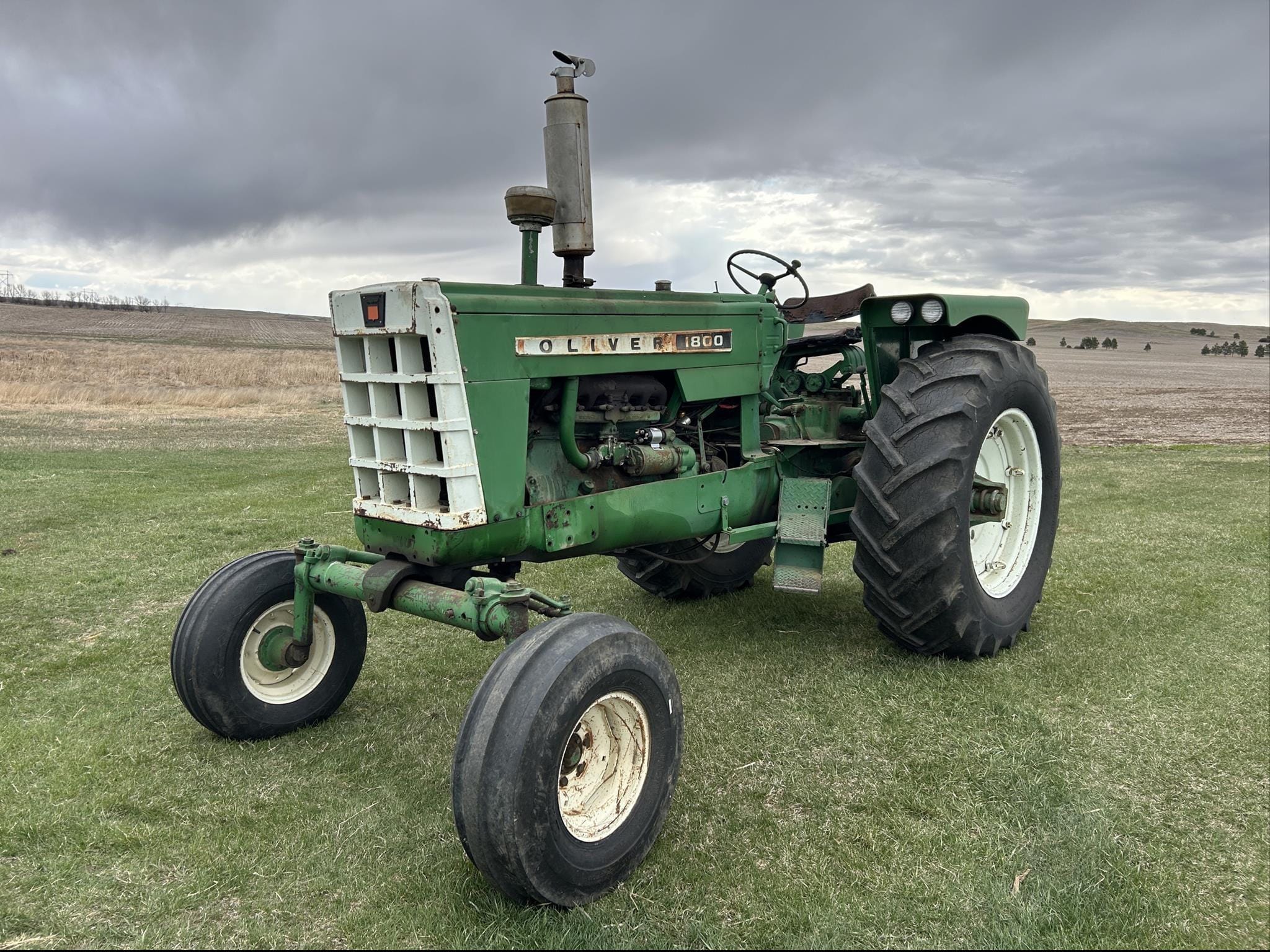 Oliver 1800 Equipment Image0