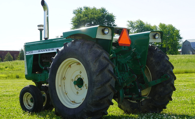 Image of Oliver 1800 equipment image 1