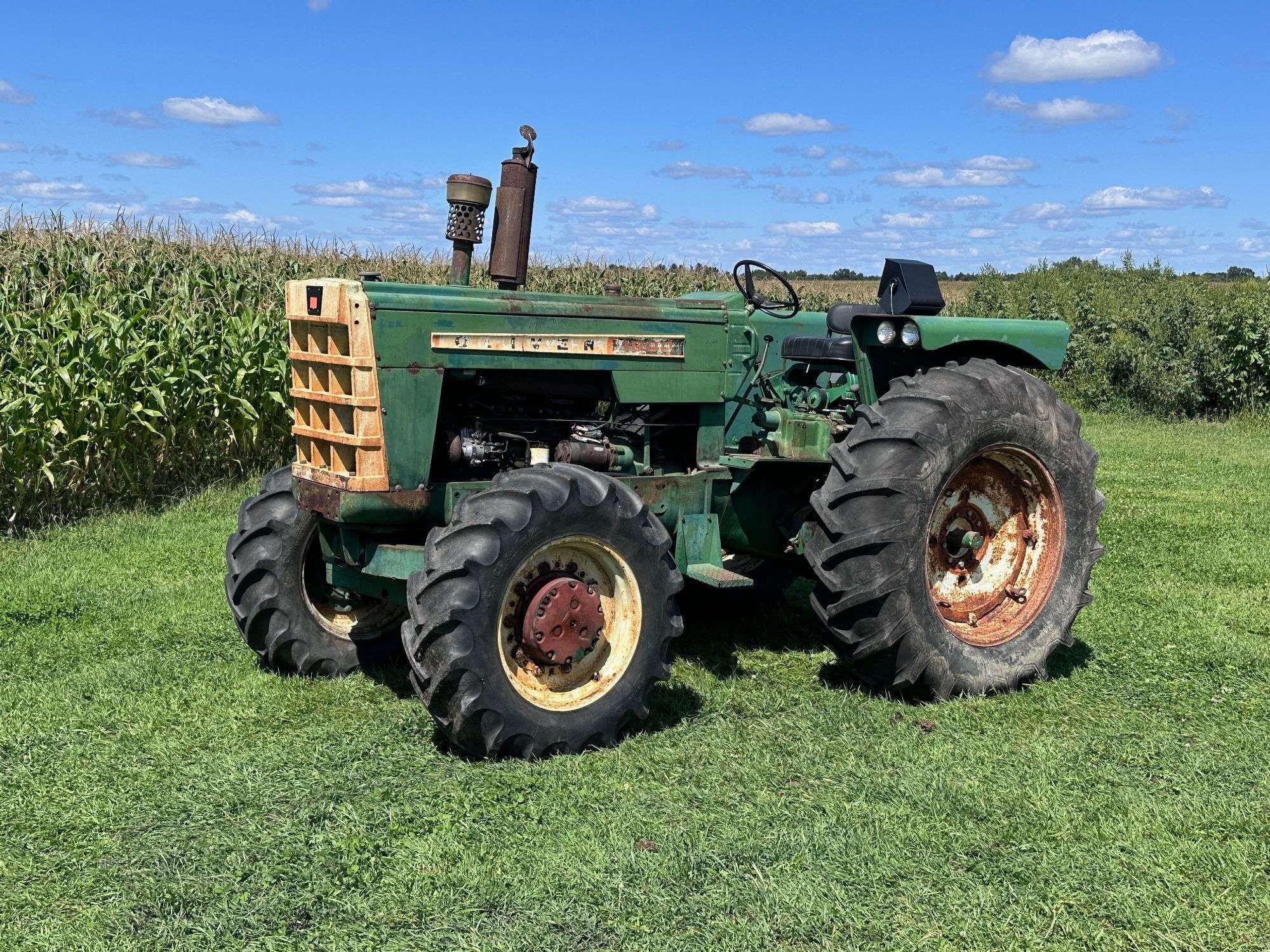 Oliver 1800 Equipment Image0