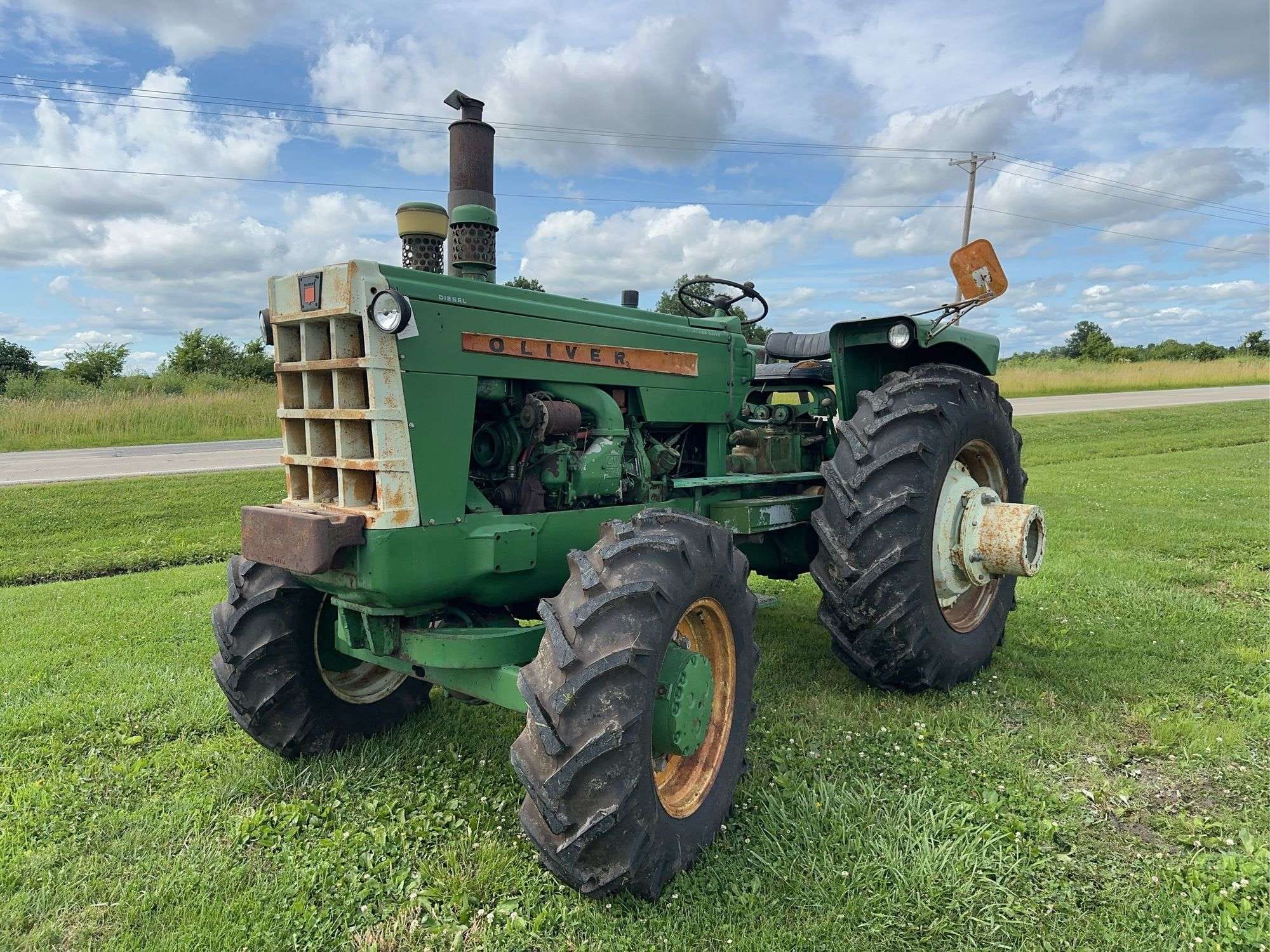 Oliver 1800 Equipment Image0