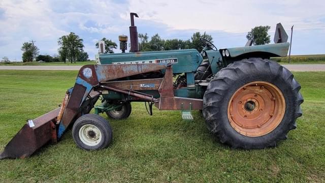 Image of Oliver 1800 equipment image 1