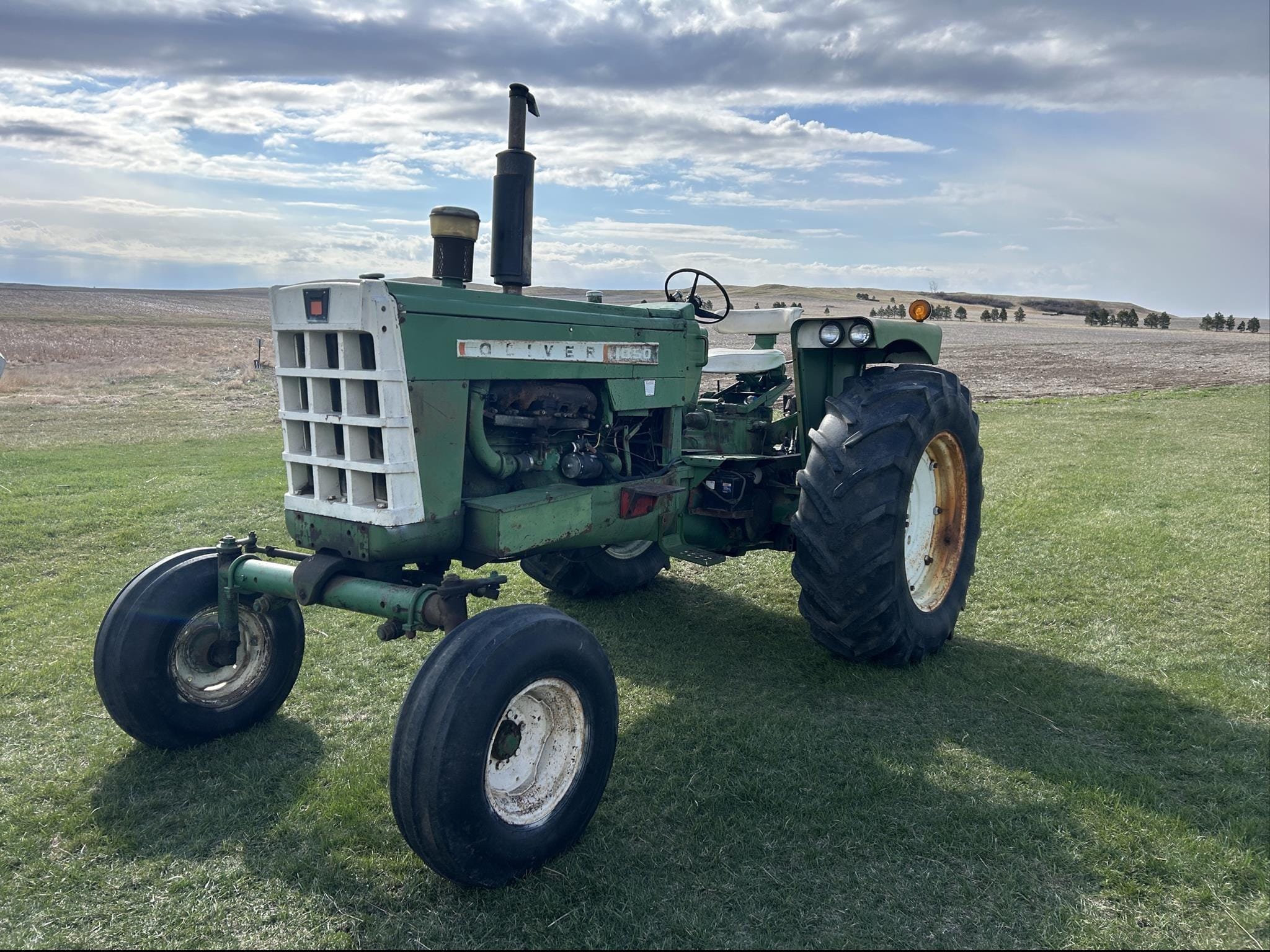 Oliver 1850 Equipment Image0