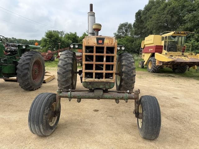 Image of Oliver 1850 equipment image 1