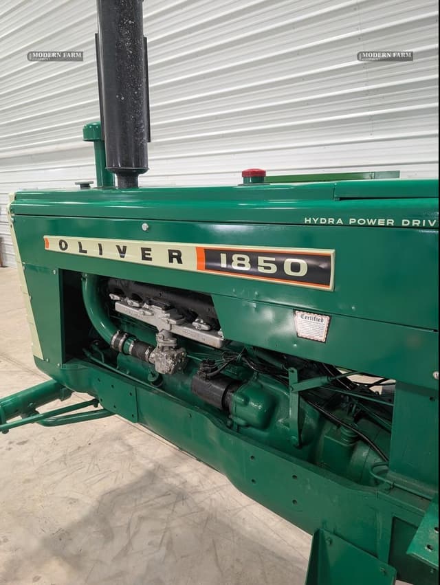 Image of Oliver 1850 equipment image 2