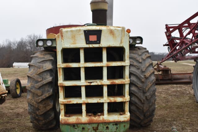 Image of Oliver 1850 equipment image 3