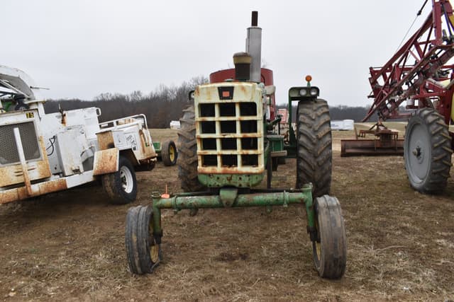 Image of Oliver 1850 equipment image 1