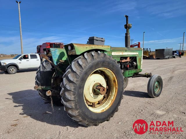 Image of Oliver 1850 equipment image 2