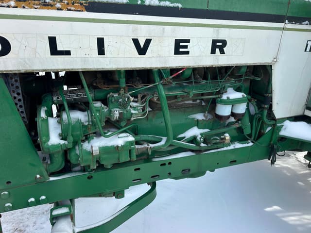 Image of Oliver 1865 equipment image 4