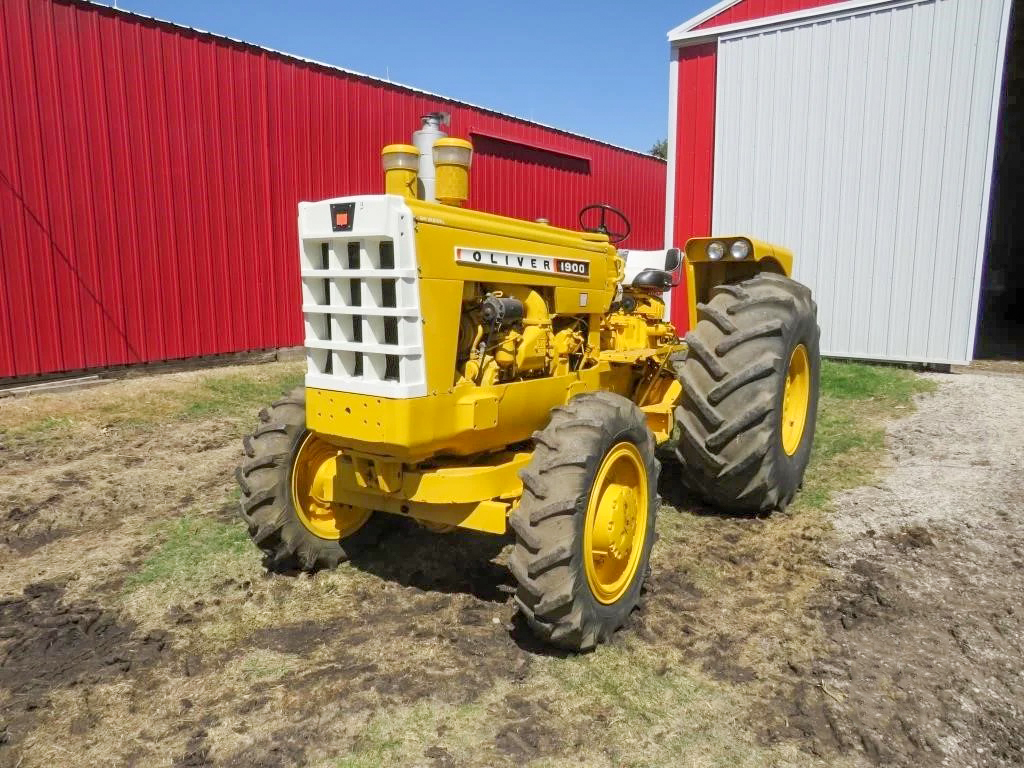 Main image Oliver 1900