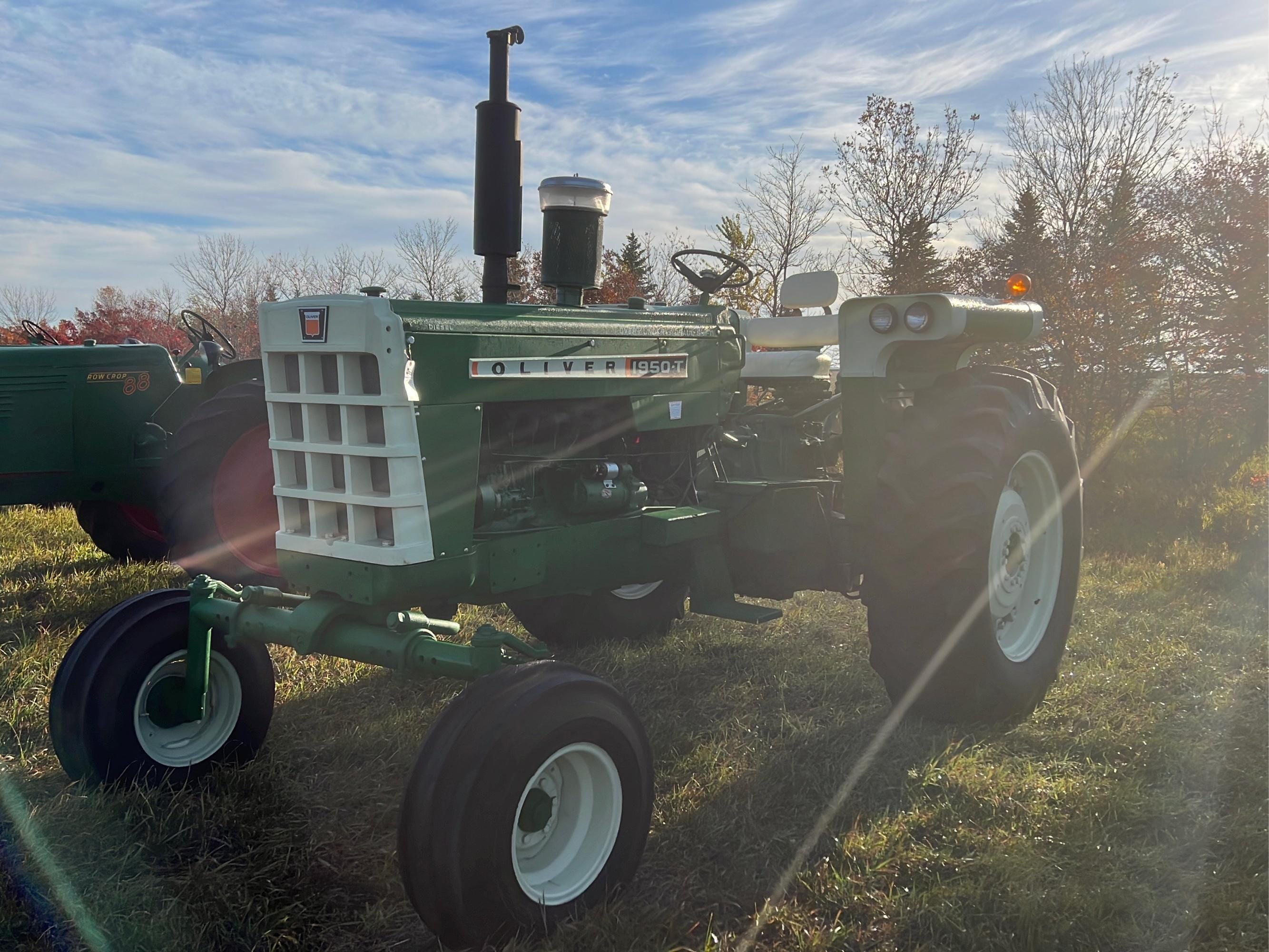 Main image Oliver 1950-T