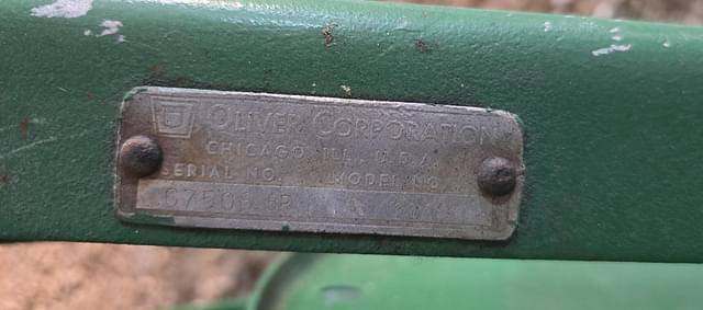 Image of Oliver 207 equipment image 1
