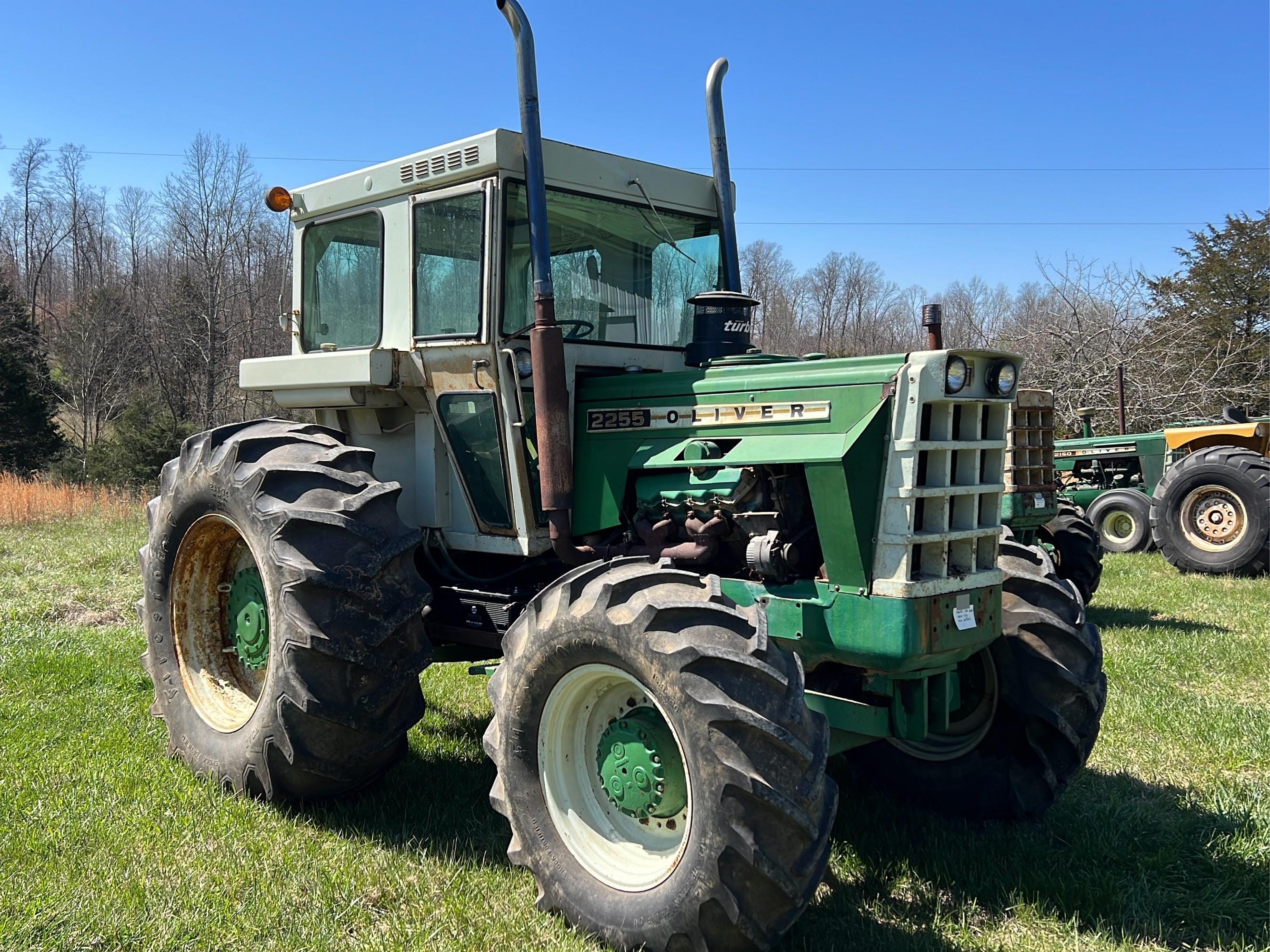 Main image Oliver 2255