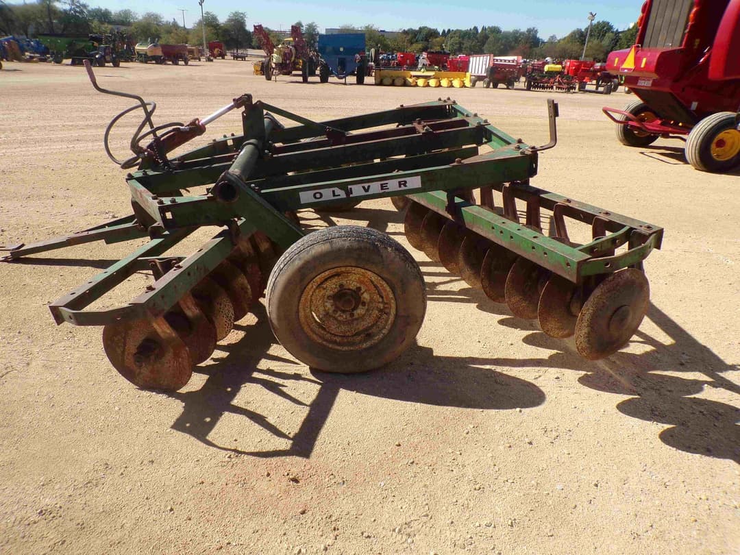 Image of Oliver 251 Image 1