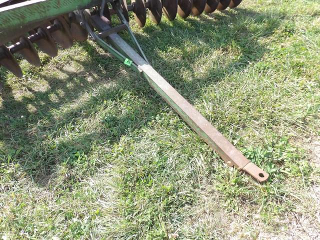 Image of Oliver 252 equipment image 3