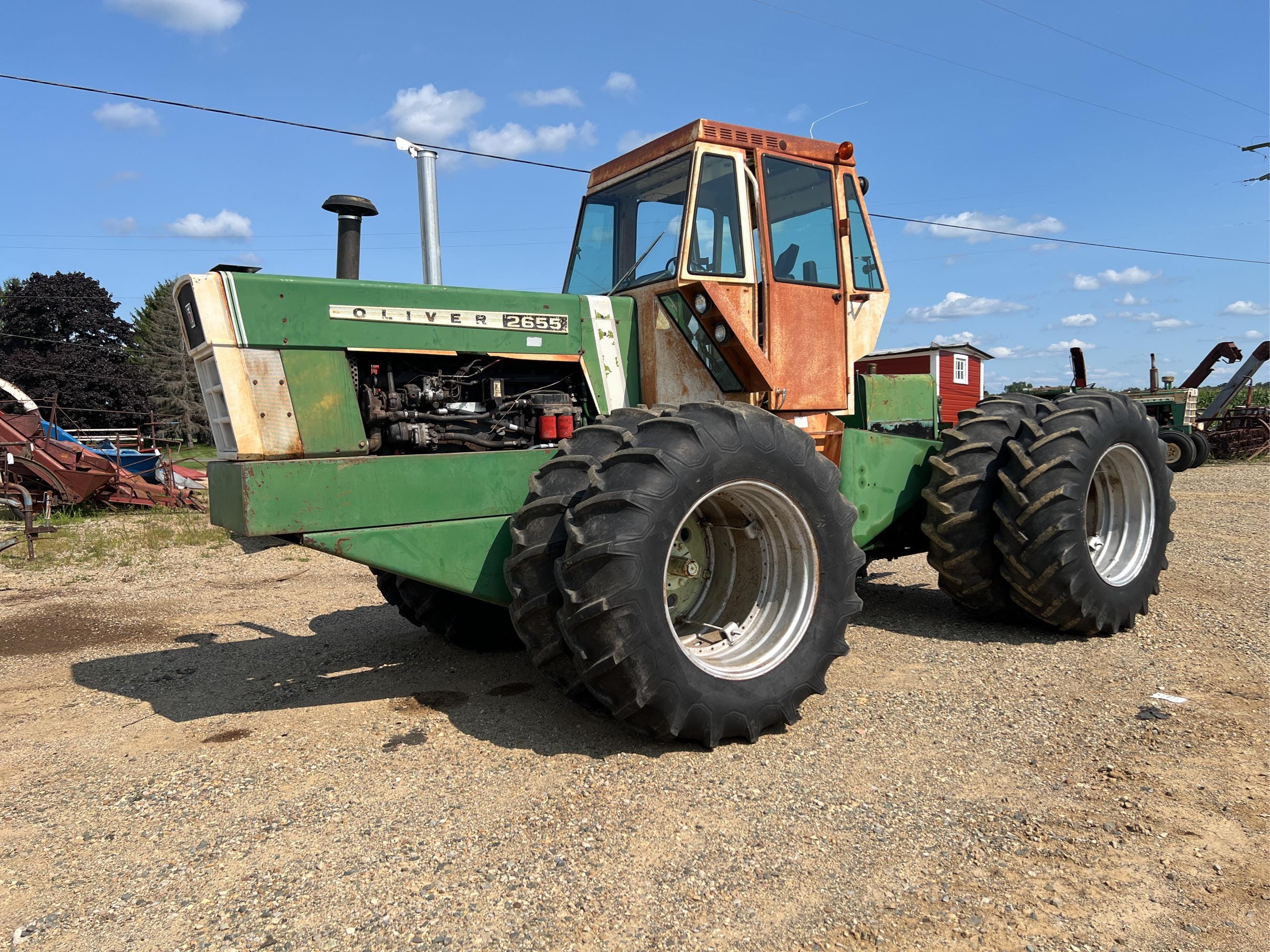 Main image Oliver 2655