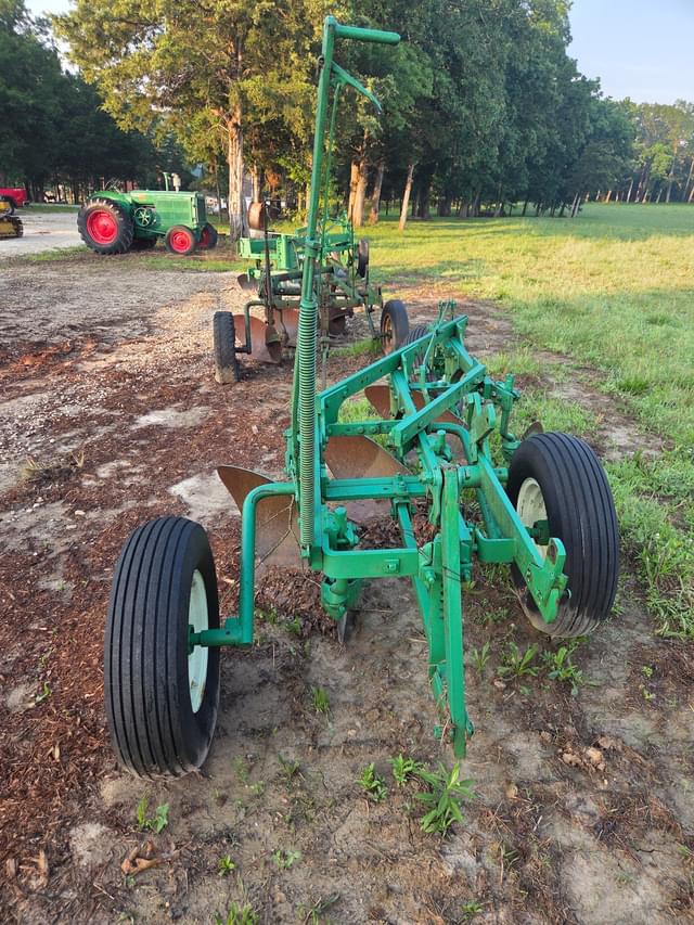 Image of Oliver 4340 equipment image 1