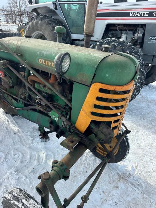 Image of Oliver 440 equipment image 4