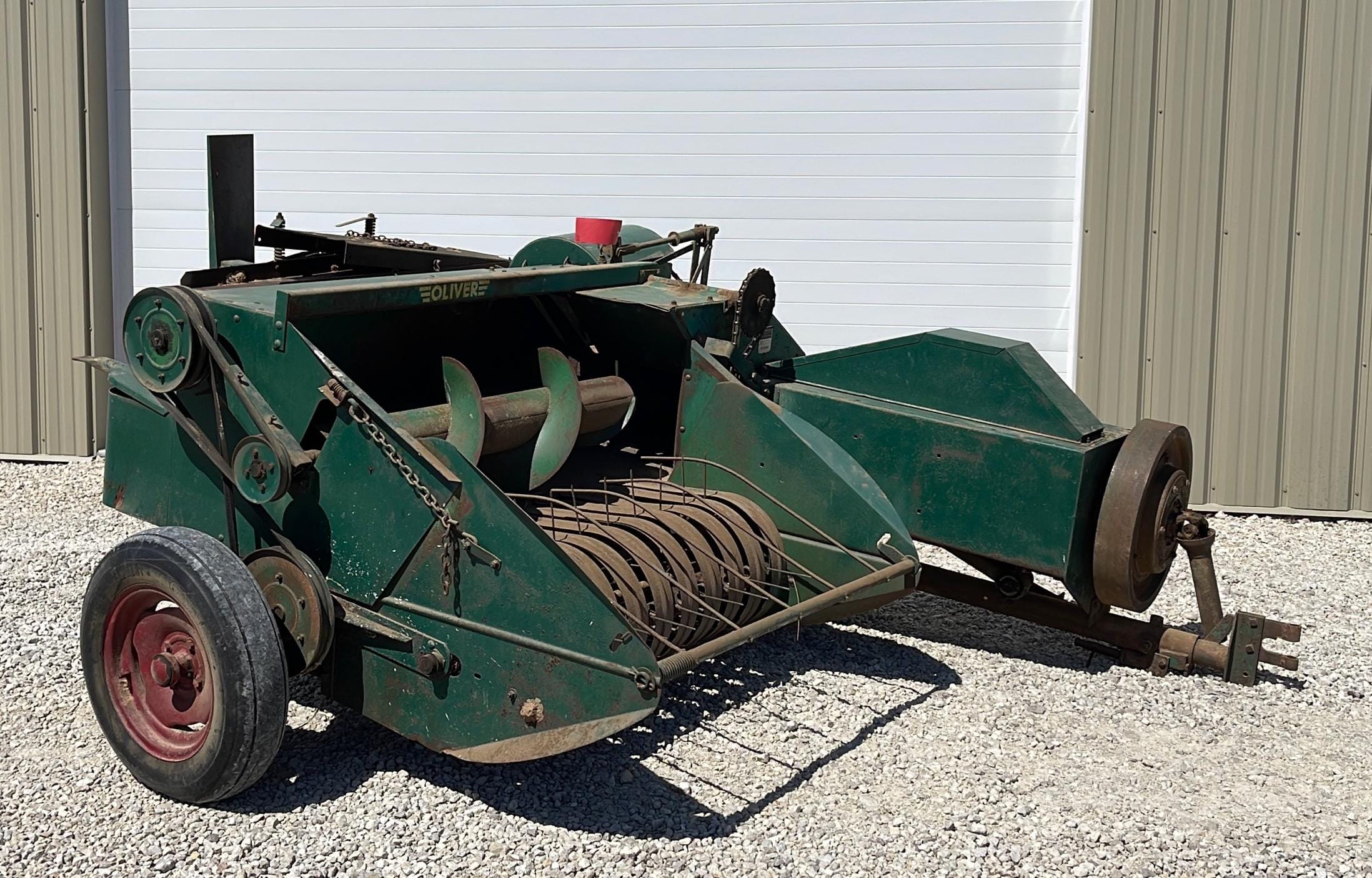 Main image Oliver 50