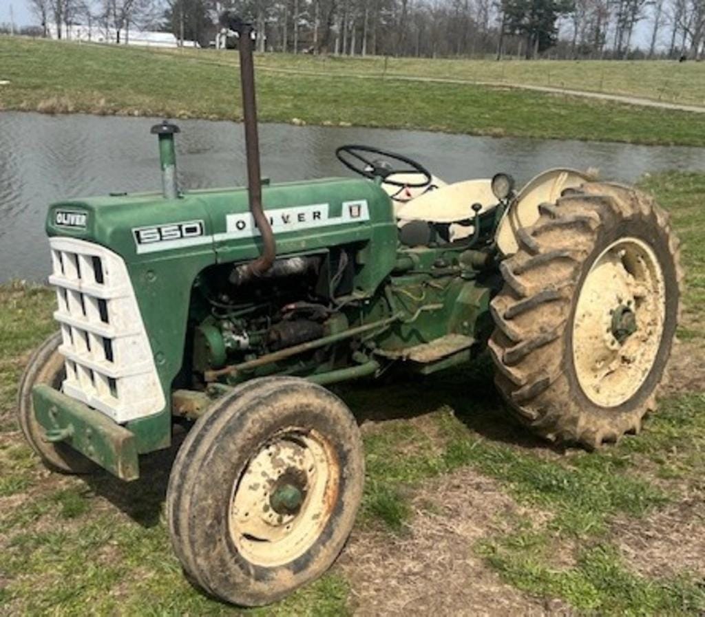 Oliver 550 Equipment Image0