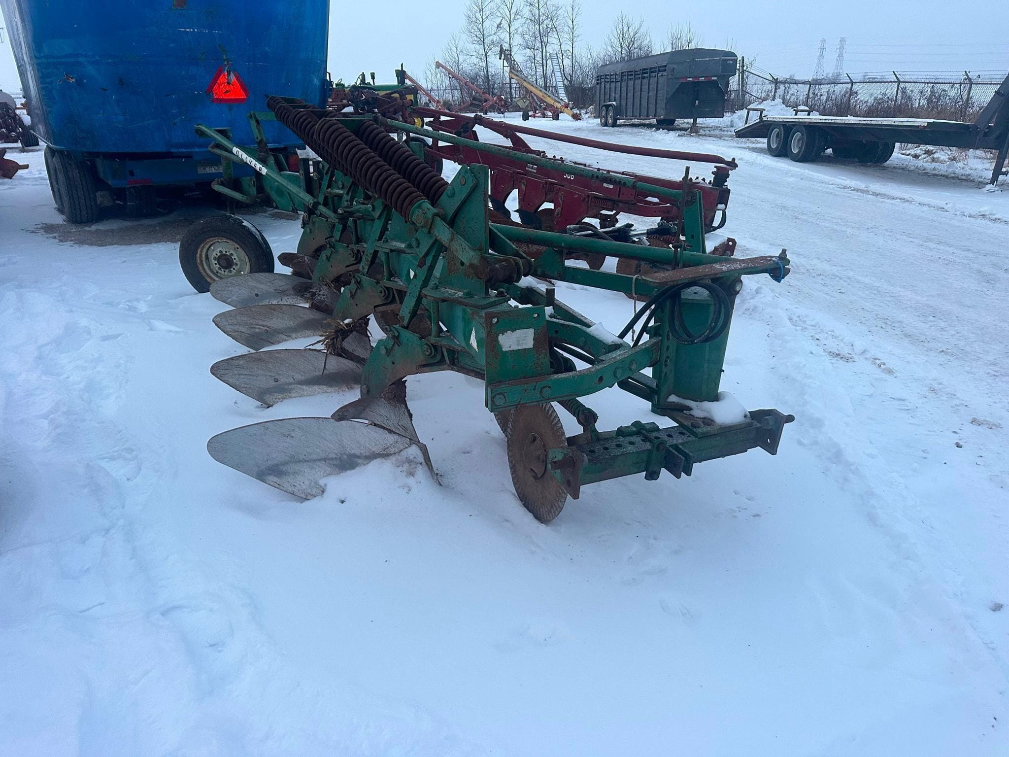 Oliver 546 Equipment Image0