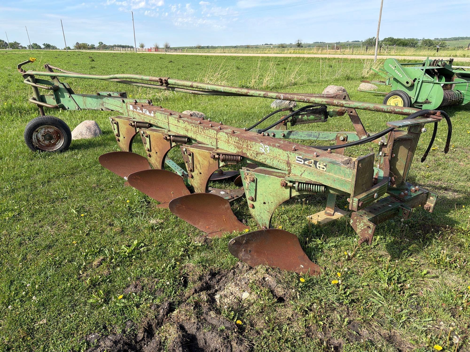 Oliver 546 Equipment Image0