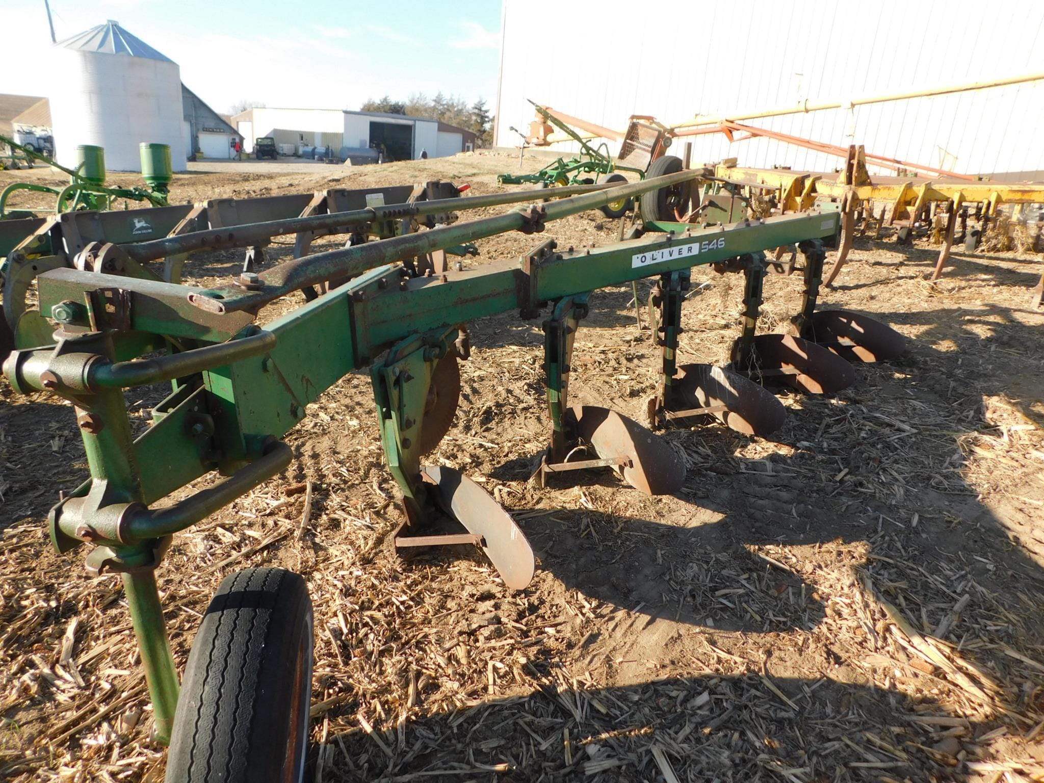 Oliver 546 Equipment Image0