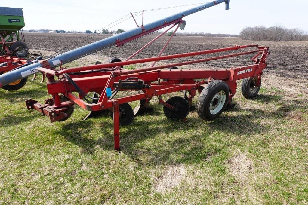 Oliver 548 Equipment Image0