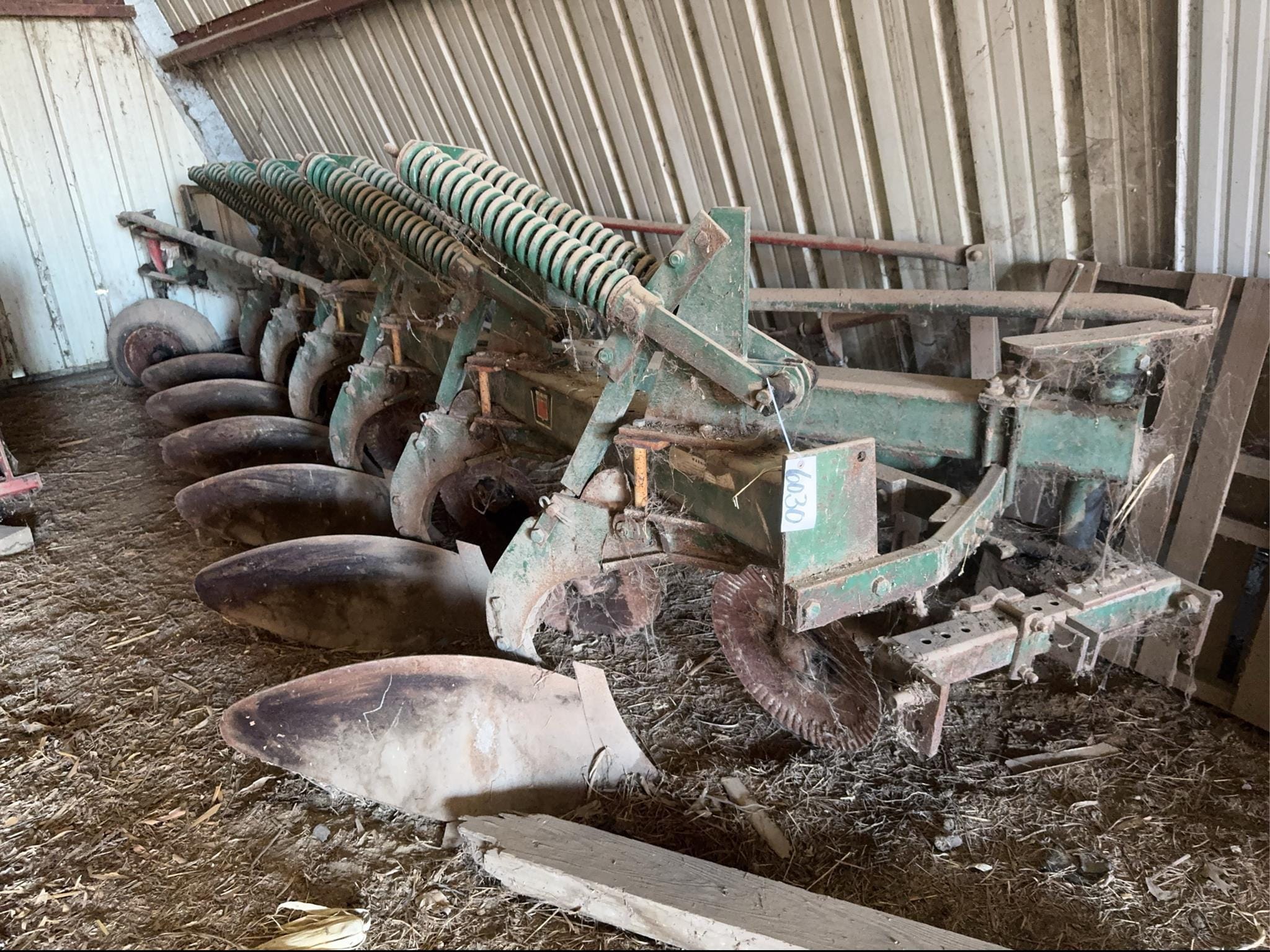 Oliver 548 Equipment Image0