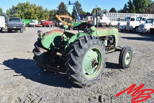 Image of Oliver Super 55 equipment image 4