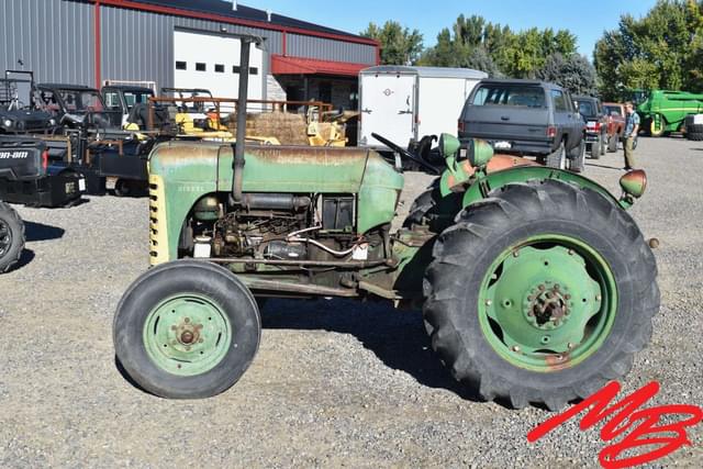 Image of Oliver Super 55 equipment image 2