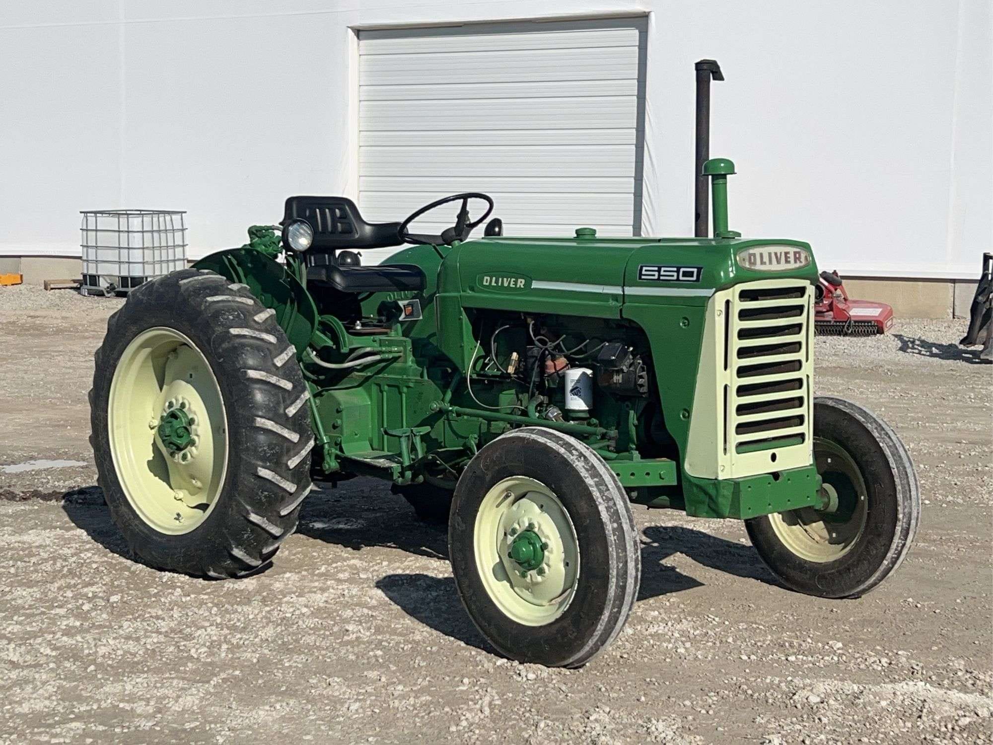 Oliver 550 Equipment Image0