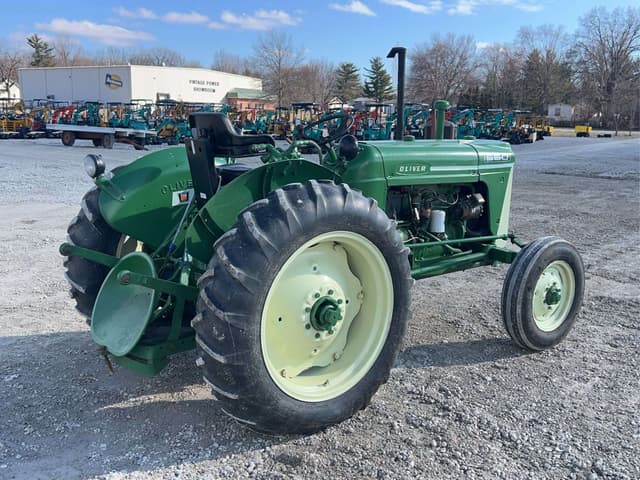 Image of Oliver 550 equipment image 2