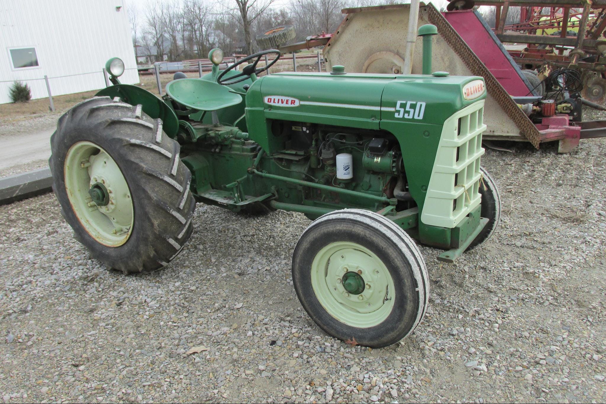 Oliver 550 Equipment Image0