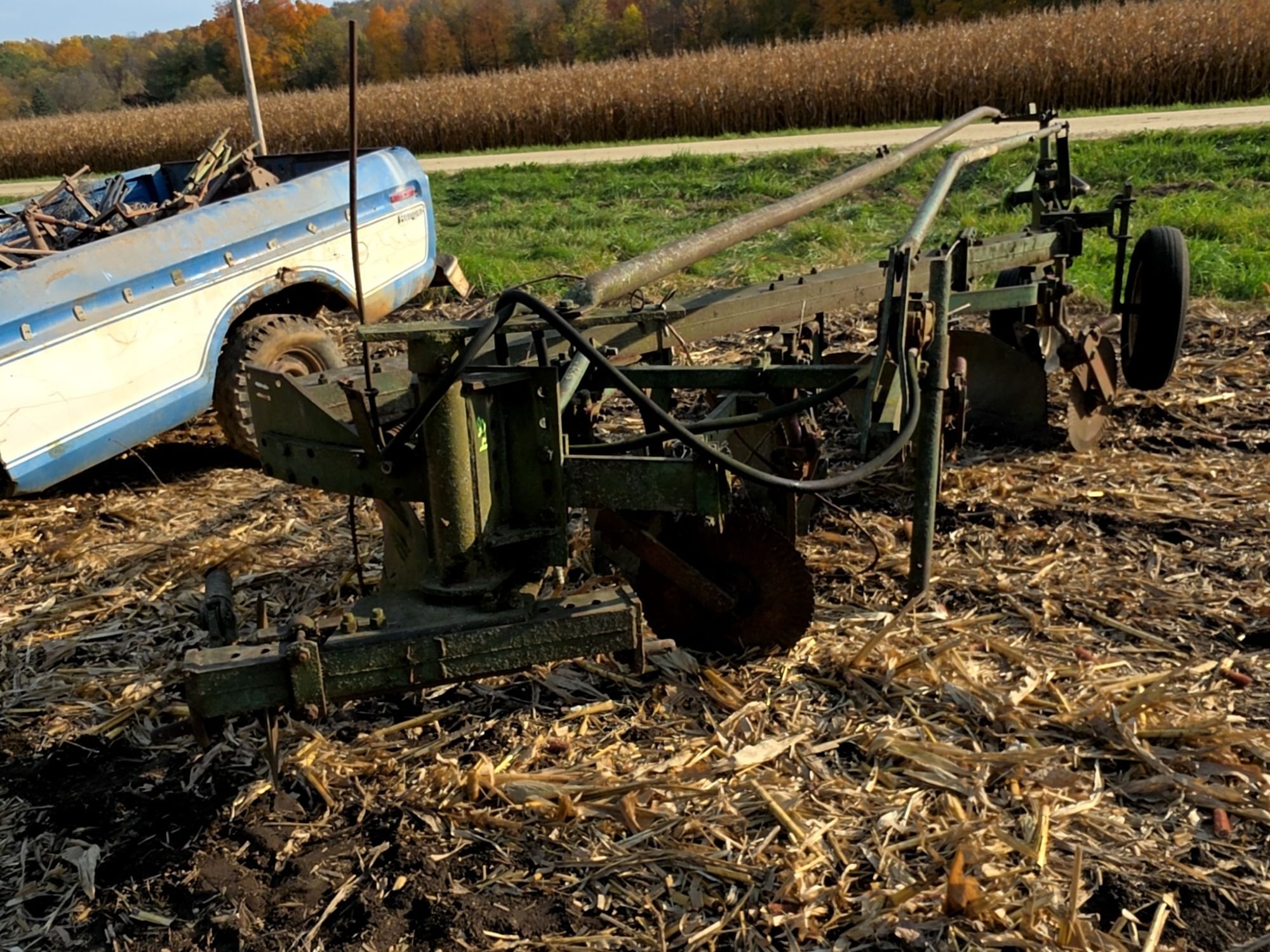 Oliver 565 Equipment Image0