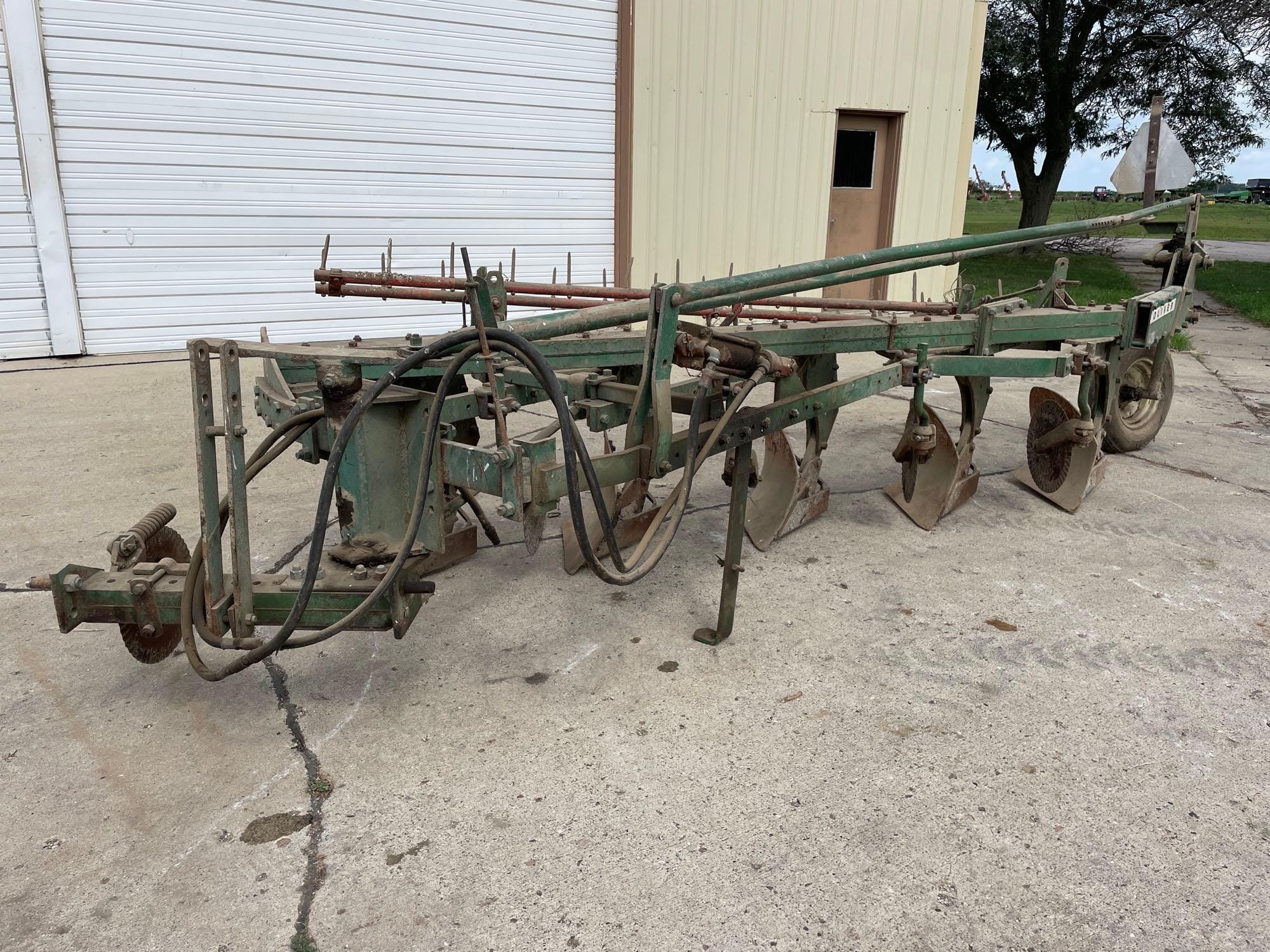 Main image Oliver 575