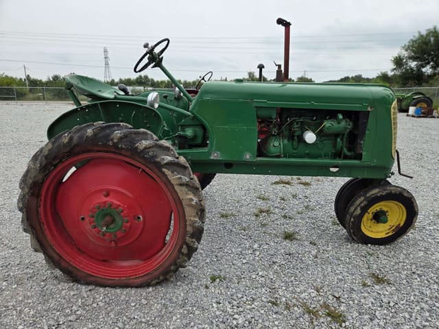 Image of Oliver 60 equipment image 3
