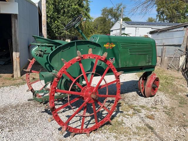 Image of Oliver 60 equipment image 4