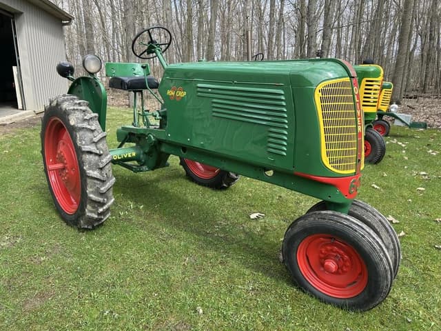 Image of Oliver 60 equipment image 2