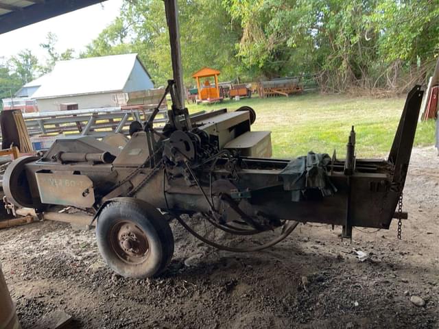 Image of Oliver 60 equipment image 2