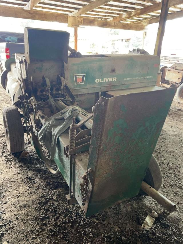 Image of Oliver 62-T equipment image 3