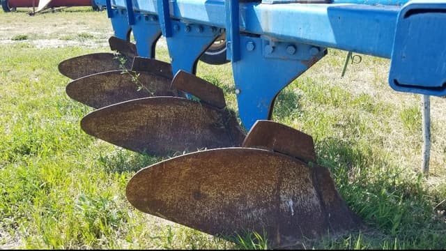 Image of Oliver 6342 equipment image 2