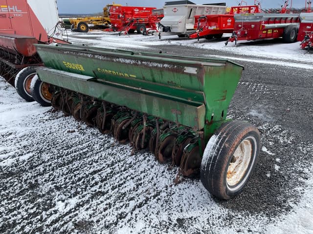 Image of Oliver Superior equipment image 3