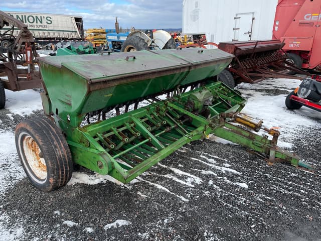 Image of Oliver Superior equipment image 2